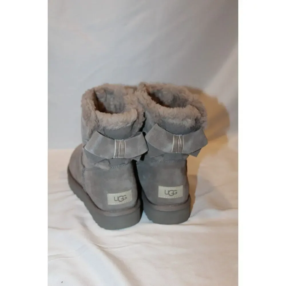 NIB UGG WOMEN'S CLASSIC BAILEY BOW HERITAGE SUEDE SHEARLING BOW BOOTS‎ GRAY